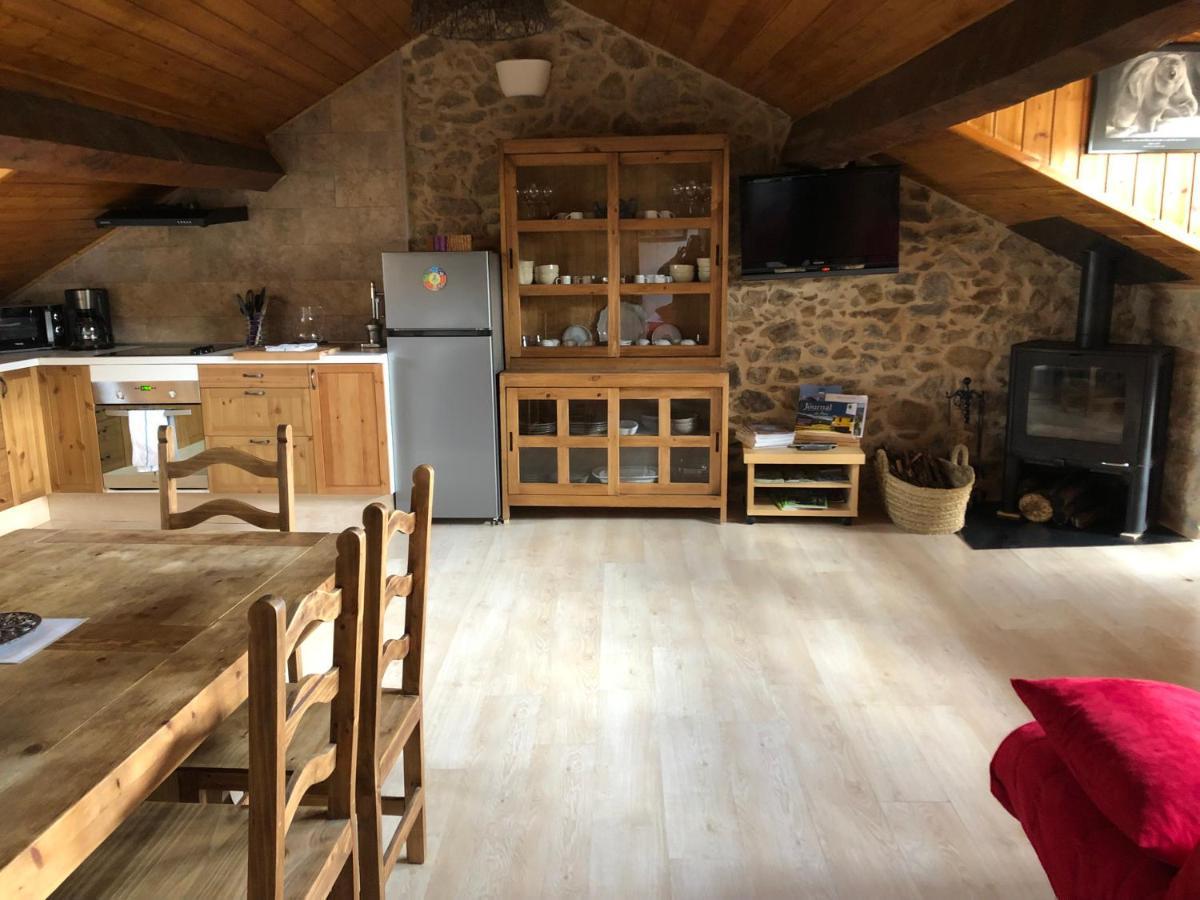Charmant Appartement Dans Le Village/Coqueto Apartamento En El Pueblecito La Cabanasse Exteriér fotografie